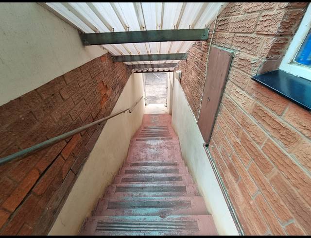 2 BEDROOM APARTMENT FOR SALE IN FAIRVIEW